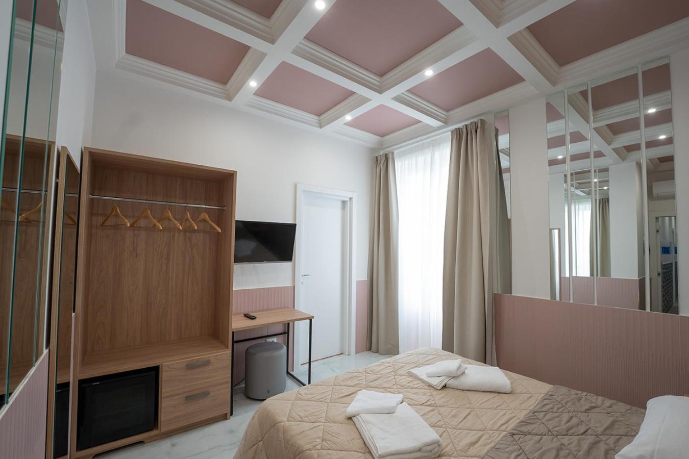 Greros H. Rooms Napoli Centro By Clapa Group Dislocated Hospitality Exterior foto